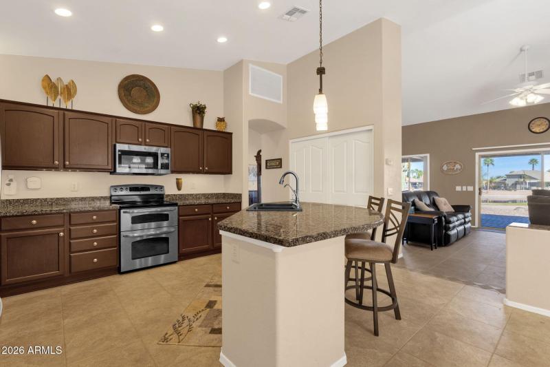 18-web-or-mls-10234-e-arrowvale-dr