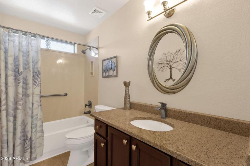 23-web-or-mls-10234-e-arrowvale-dr