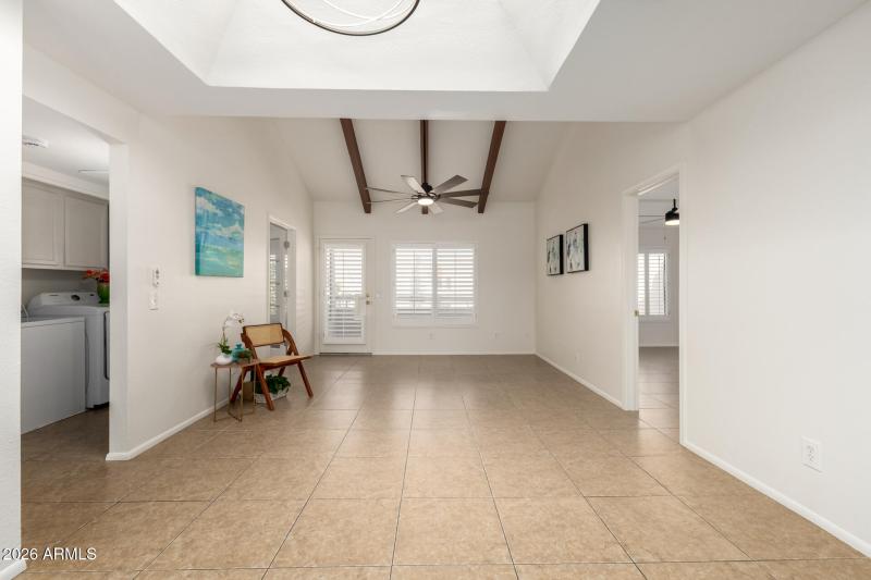 Vaulted ceilings/wood beams