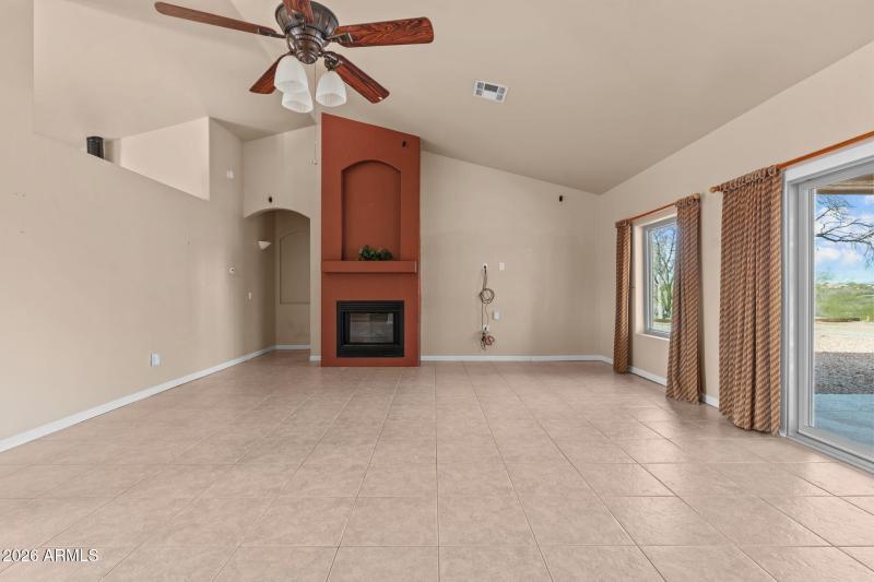 8-web-or-mls-DSC04593