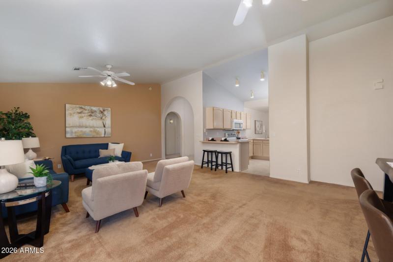 S Evergreen St (824)-14