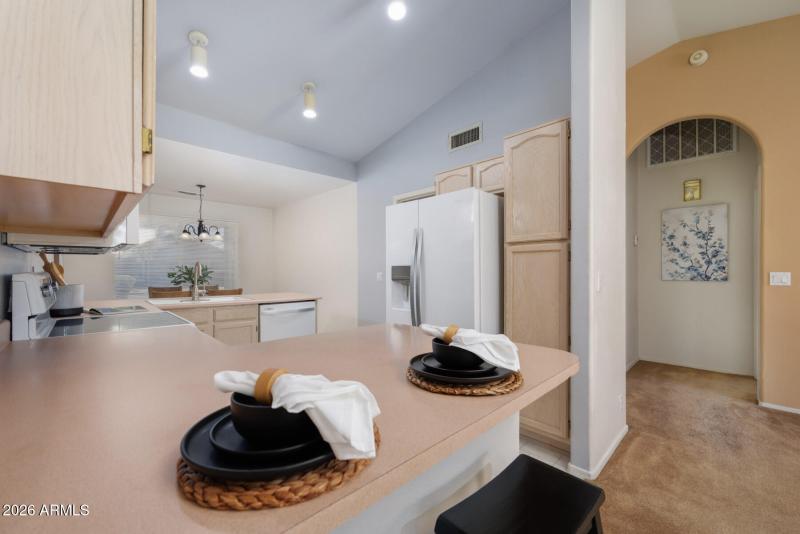 S Evergreen St (824)-16