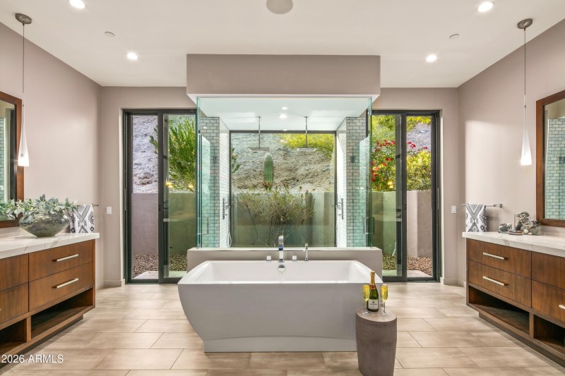 035_PRIMARY BATH DUAL VANITIES