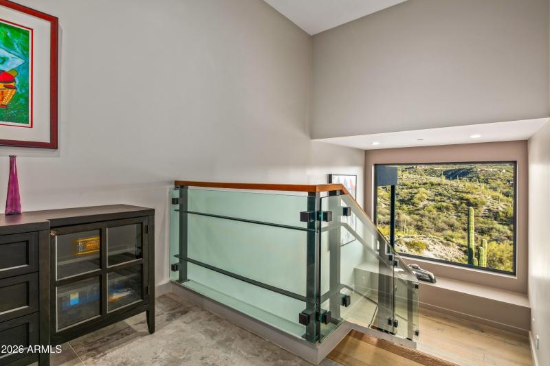 045_STEPS TO CASITA & BED 3