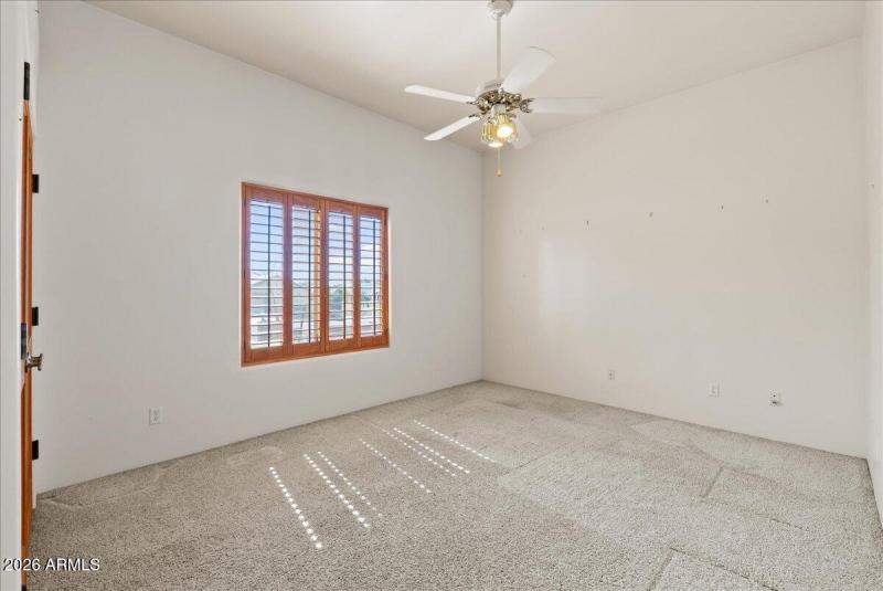 25-DesertSkyREM-13002 W San Juan Ave, Li