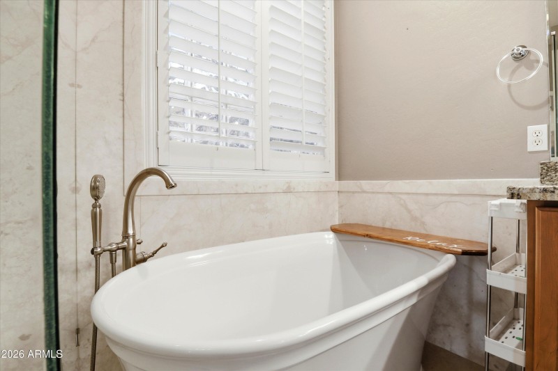 20-Owners Suite Bathroom 4