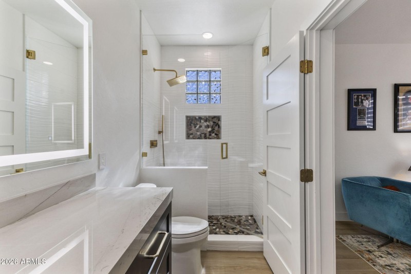 Guest Suite Bathroom