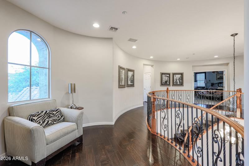 upstairs sitting area