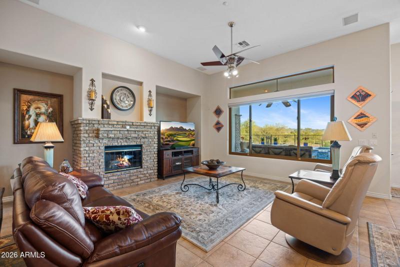 16-web-or-mls-40127-n-candlewyck-ln