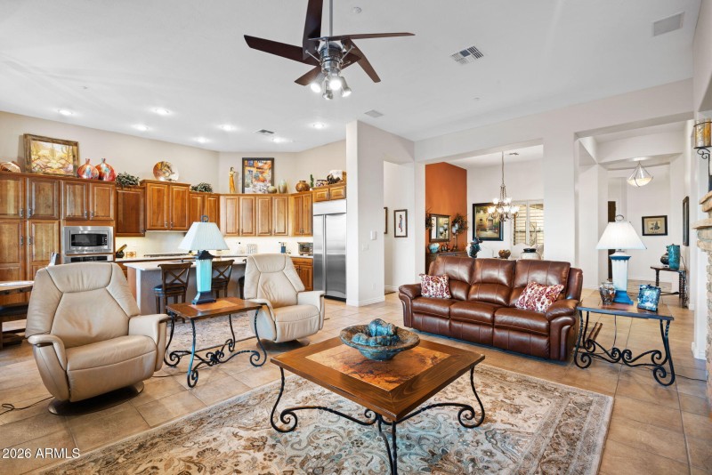 17-web-or-mls-40127-n-candlewyck-ln