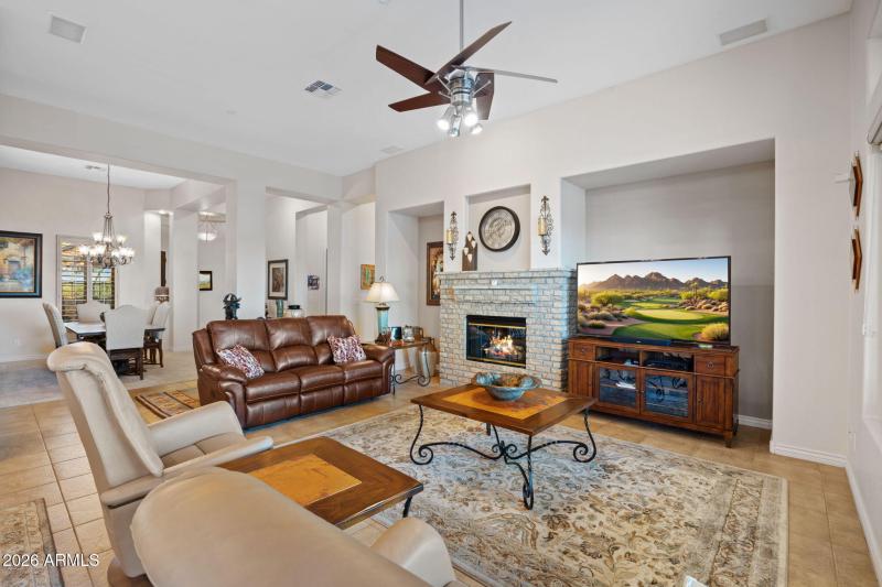 18-web-or-mls-40127-n-candlewyck-ln