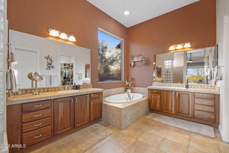 36-web-or-mls-40127-n-candlewyck-ln