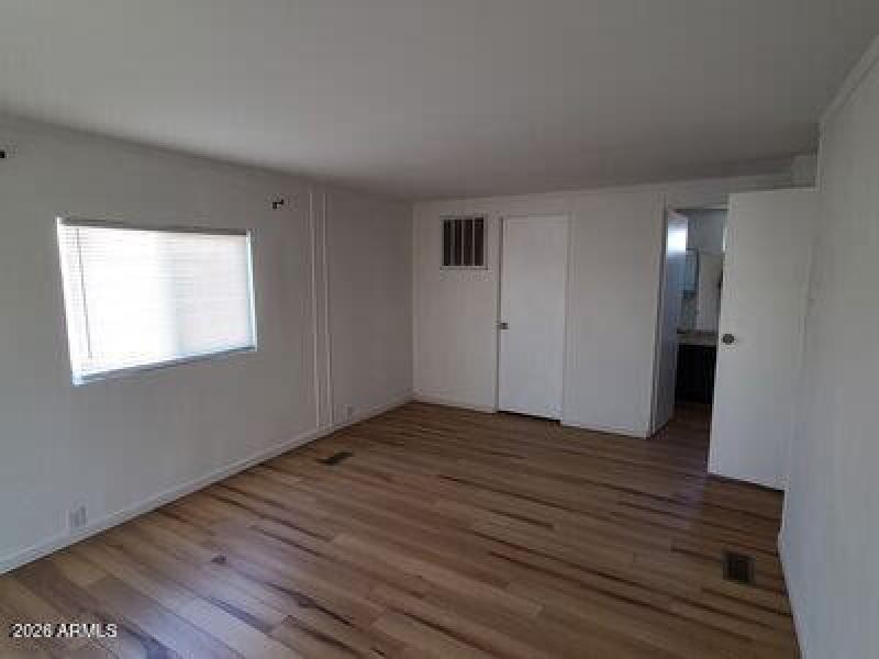 5950WMissouriAve_65685_4