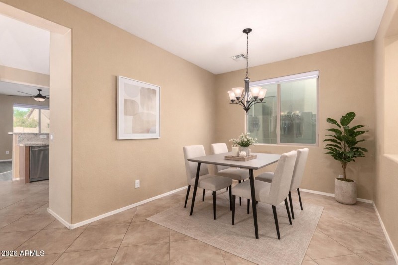 Staged Din.Rm - 3310 W Gran Paradiso