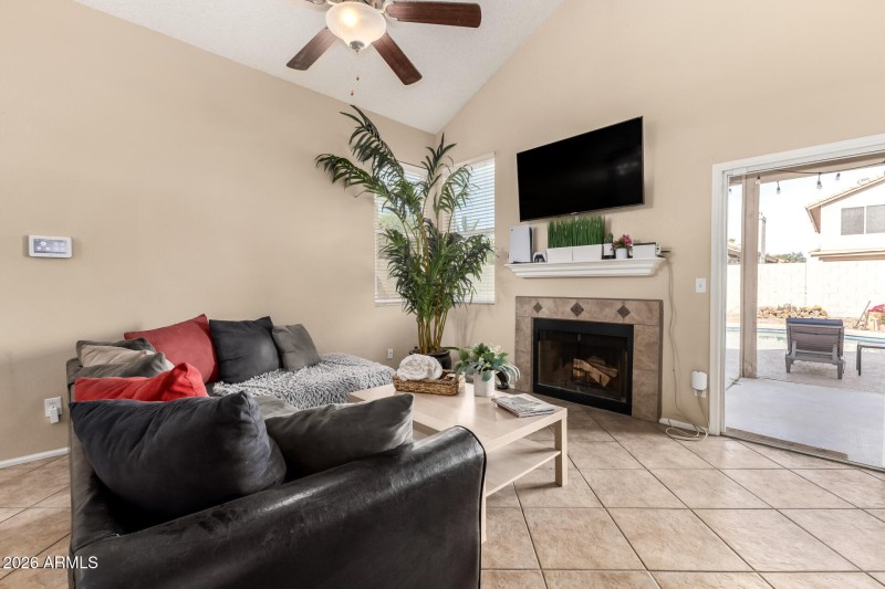 09 - Mountain Vista 4122