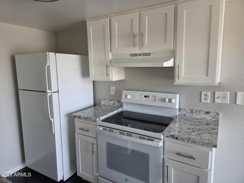 2133WTurneyAve_65684_5