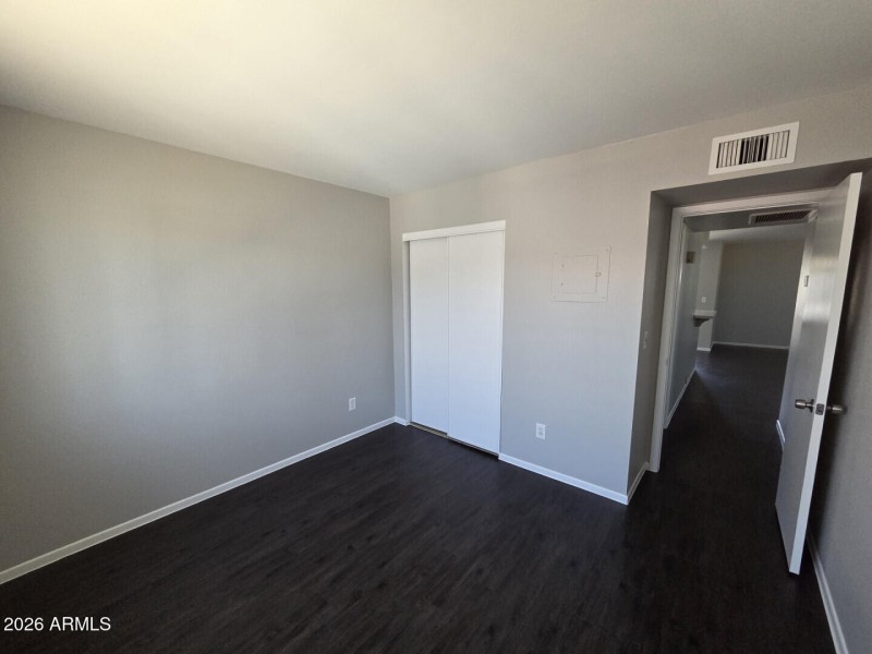 2133WTurneyAve_65684_12