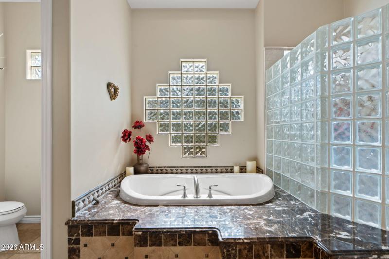 28-web-or-mls-28309-n-156th-wy