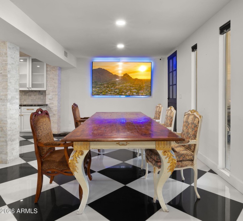 6-web-or-mls-Dining Space2