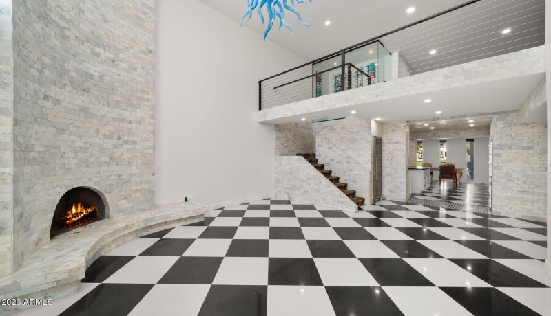 25-web-or-mls-Living Space4 (2)