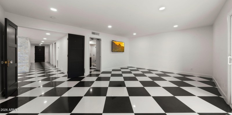 30-web-or-mls-Main Level Primary Bedroom