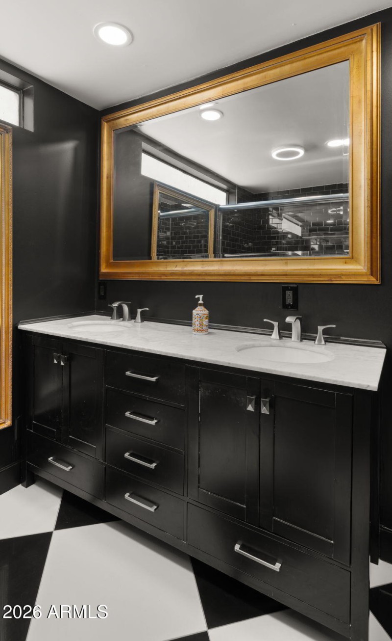 44-web-or-mls-Full Bathroom3