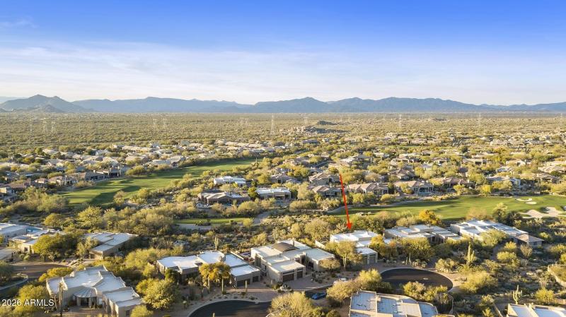 Red Arrow2 front house