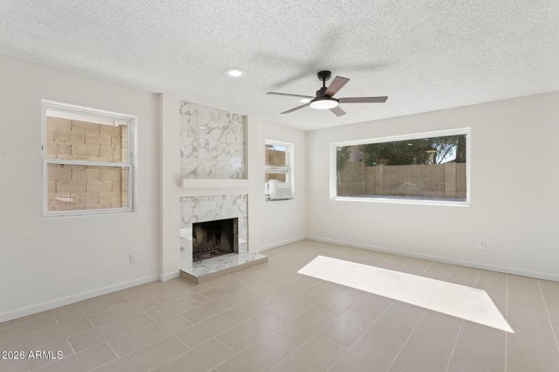 16-web-or-mls-3805-w-camino-real