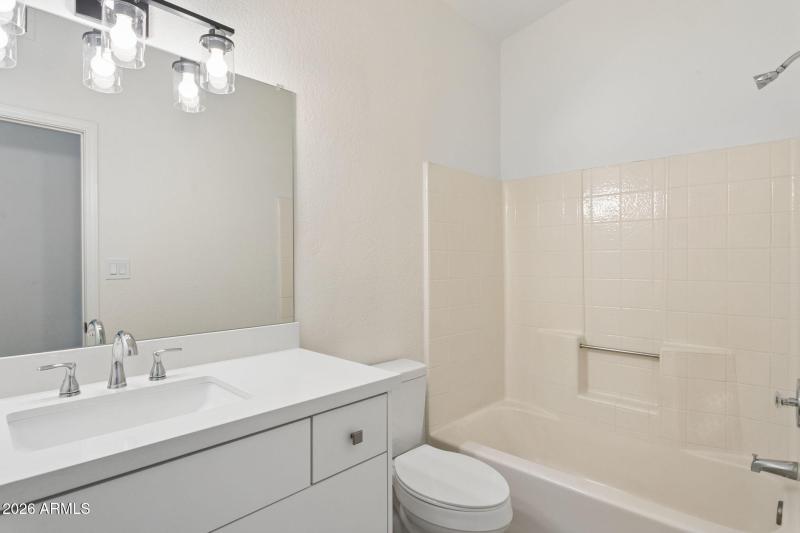 30-web-or-mls-3805-w-camino-real