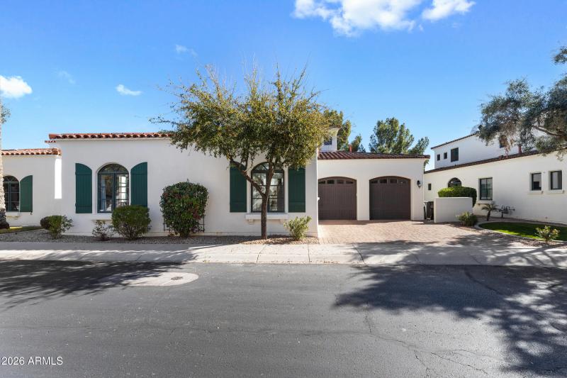 1777 W Ocotillo Rd #16-3