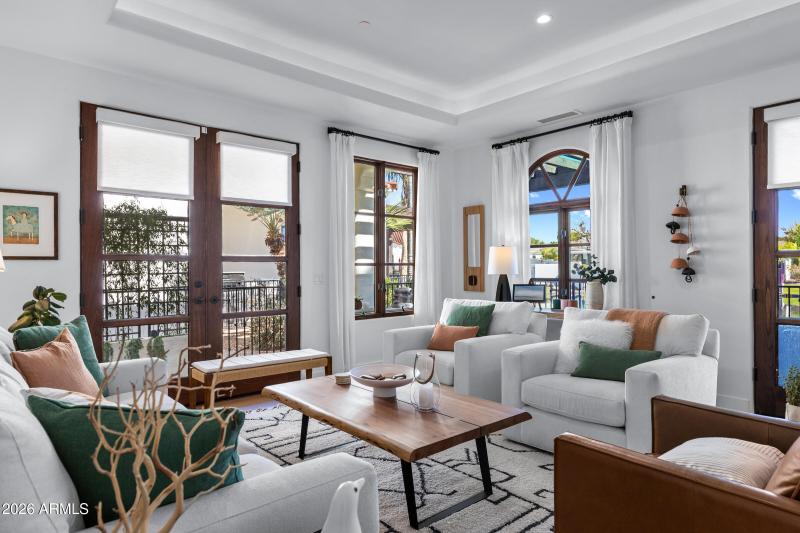 1777 W Ocotillo Rd #16-10