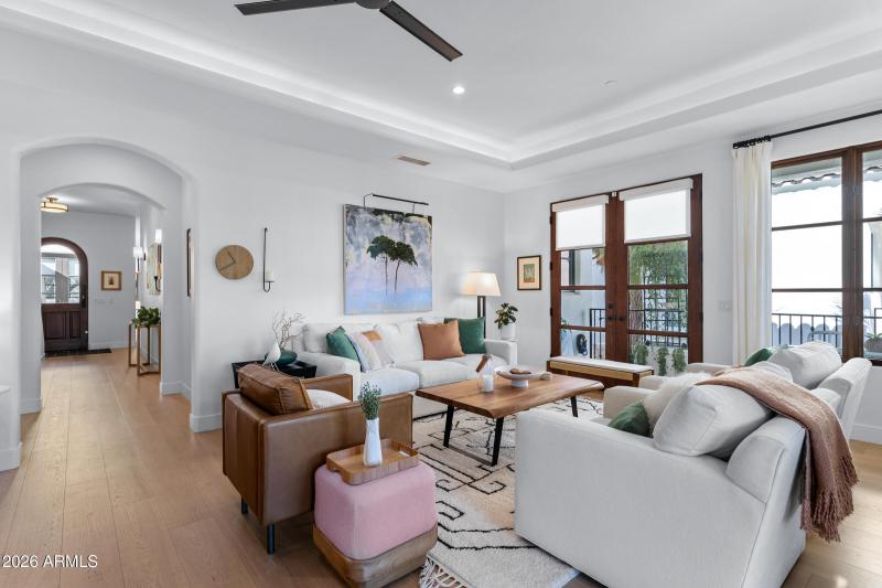 1777 W Ocotillo Rd #16-11