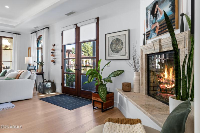 1777 W Ocotillo Rd #16-16