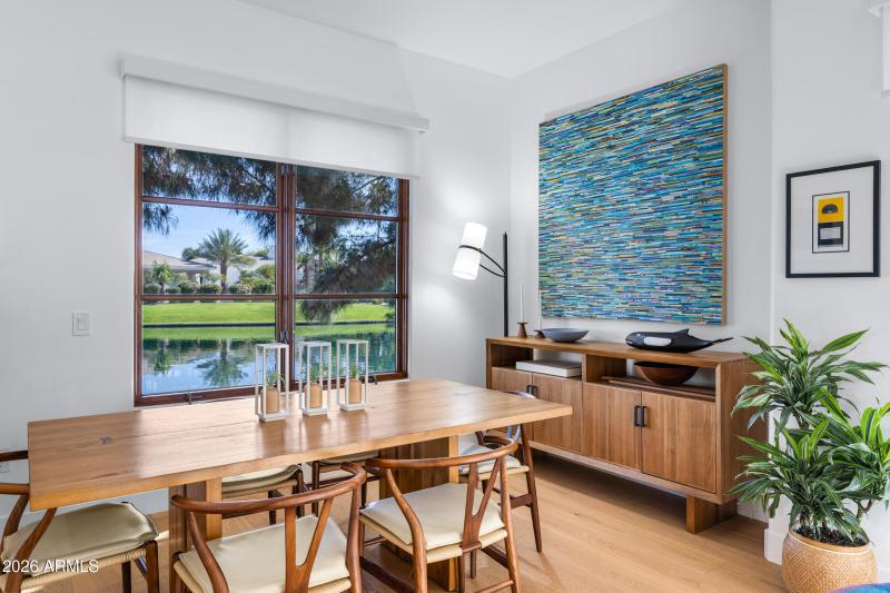 1777 W Ocotillo Rd #16-18