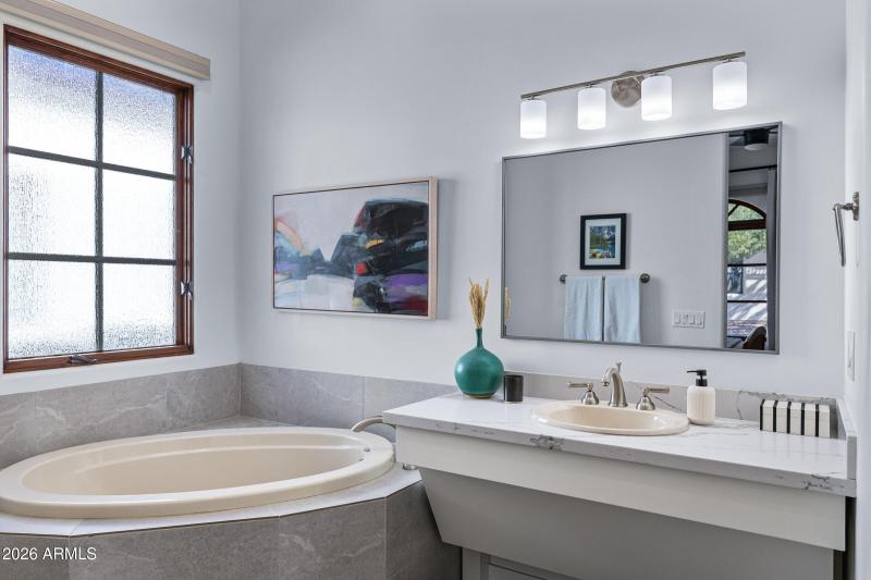 1777 W Ocotillo Rd #16-51