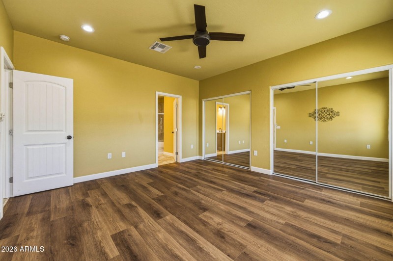 43-web-or-mls-210 N Pettoshas Dr-42