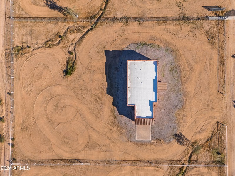 70-web-or-mls-210 N Pettoshas Dr-69