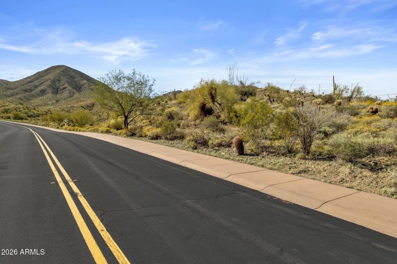 004_Front View Lot Street Approach