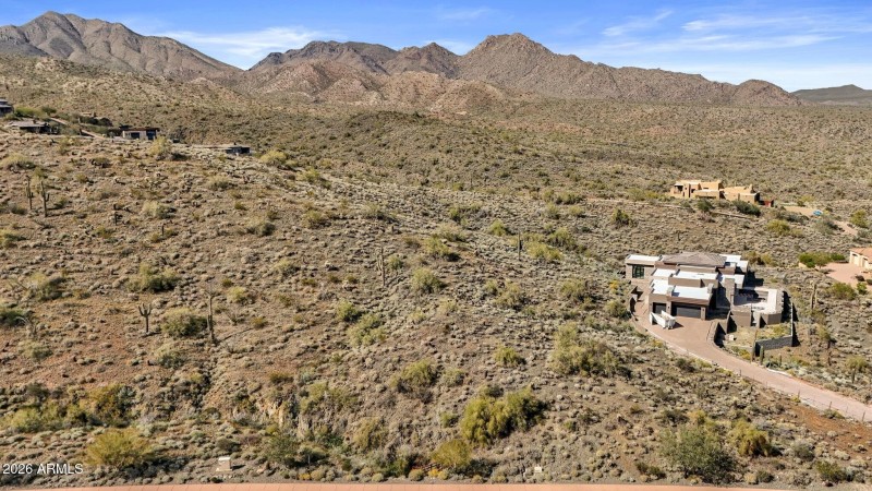 011_Aerial Lot View Front