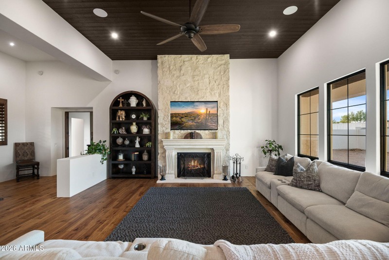 Living Room - 14 Foot Ceilings!'