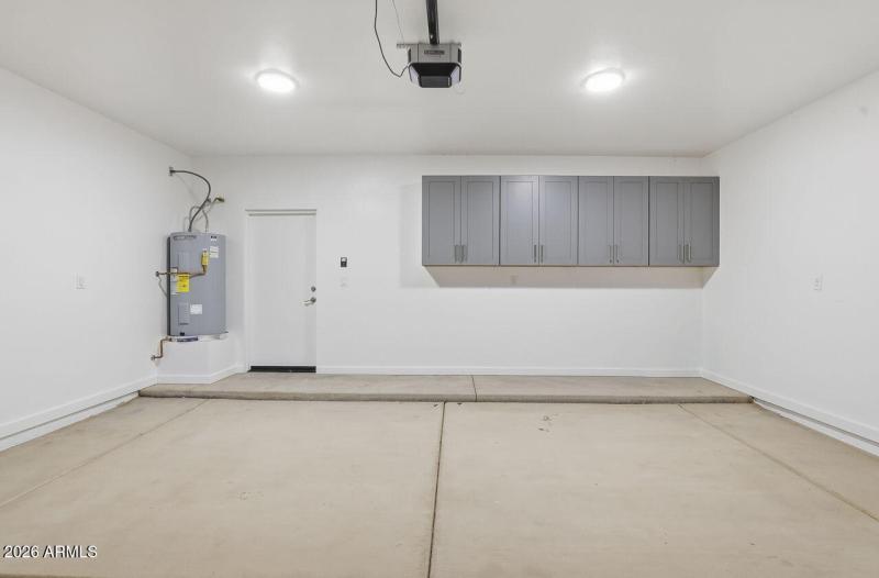 30-web-or-mls-9192 W Rafael Dr Arizona C