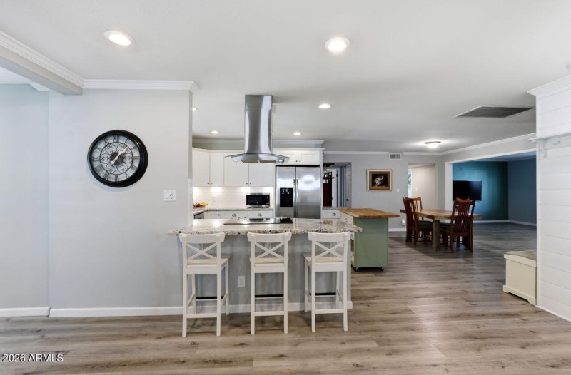 25-web-or-mls-18421 N 45th Dr Glendale,