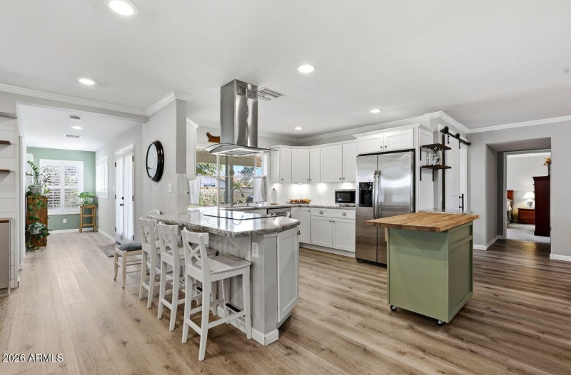 27-web-or-mls-18421 N 45th Dr Glendale,