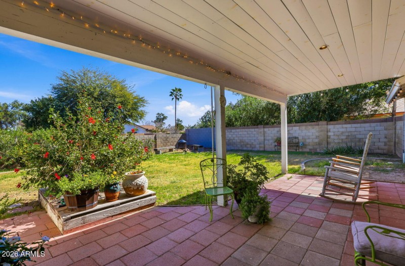 48-web-or-mls-18421 N 45th Dr Glendale,