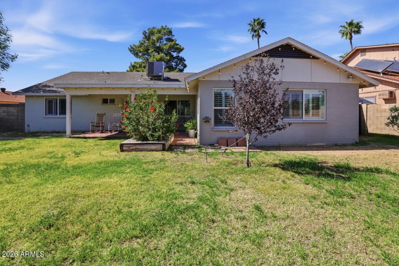 51-web-or-mls-18421 N 45th Dr Glendale,