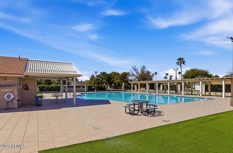 55-web-or-mls-18421 N 45th Dr Glendale,