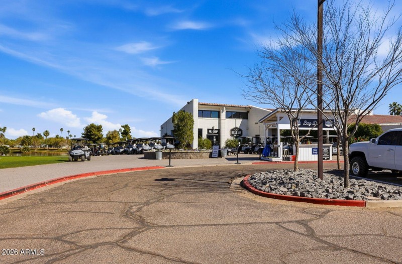 58-web-or-mls-18421 N 45th Dr Glendale,