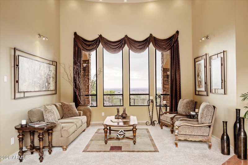 Entry w/ stunning views