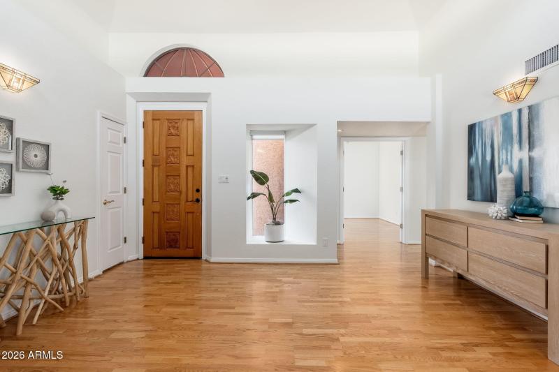 3015 E Coolidge St Unit 2 - 02