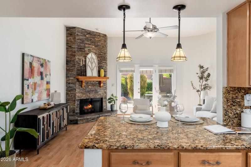 3015 E Coolidge St Unit 2 - 10